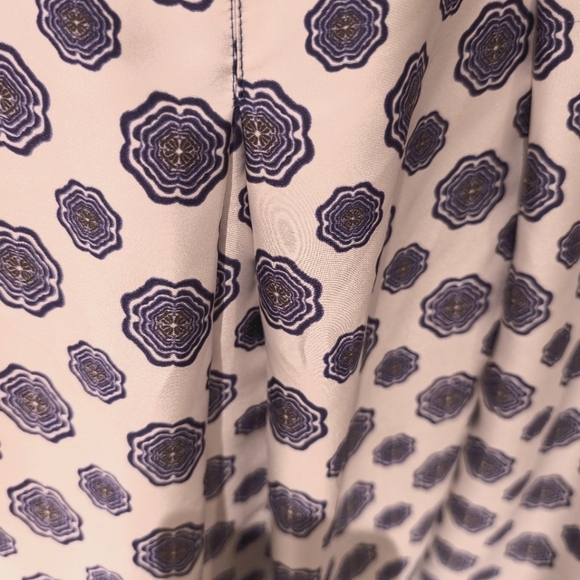 Blue on white, Jones New York A Line size 6 skirt - Picture 5 of 5